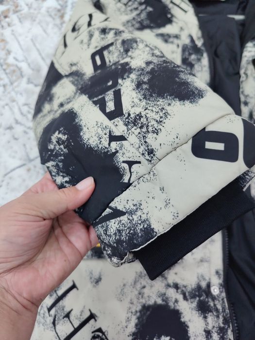 Продам куртку для подростка.