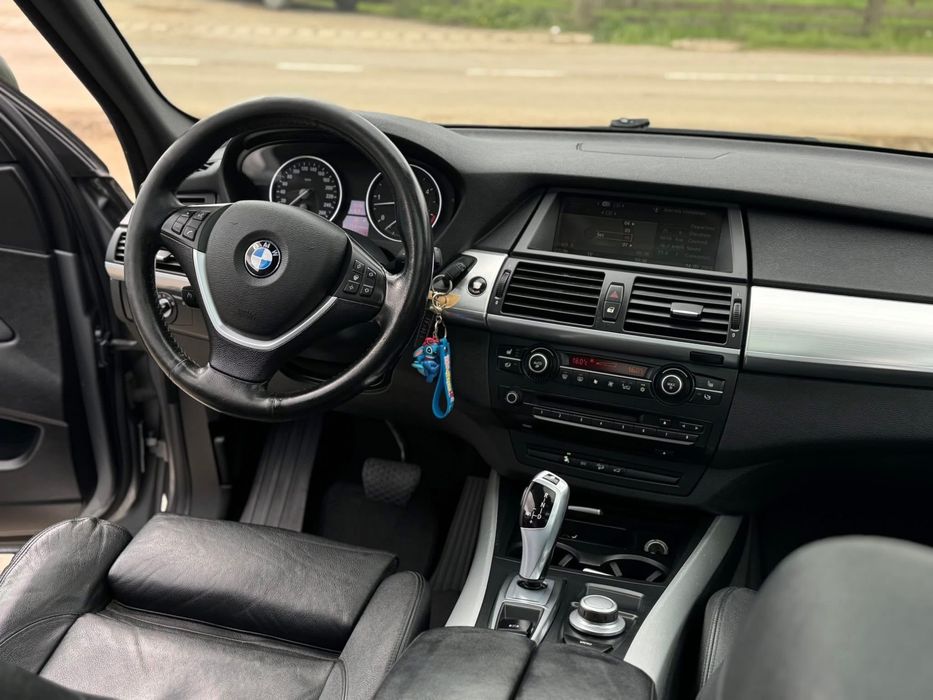 BMW X5 2010 — imagine 3
