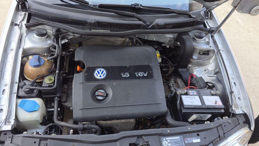 Vând golf 4 brek 1.6 16v 105cp 2002 proprietar fiscal pe loc