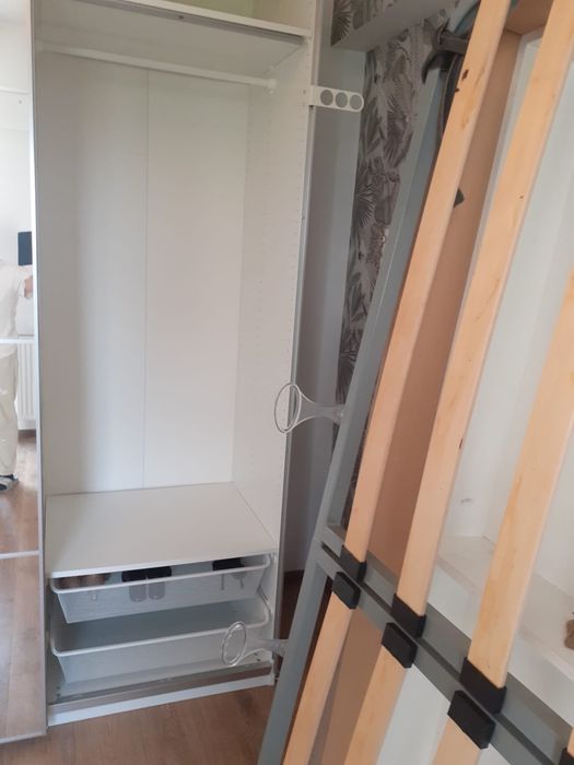 Dulap Ikea usi glisante