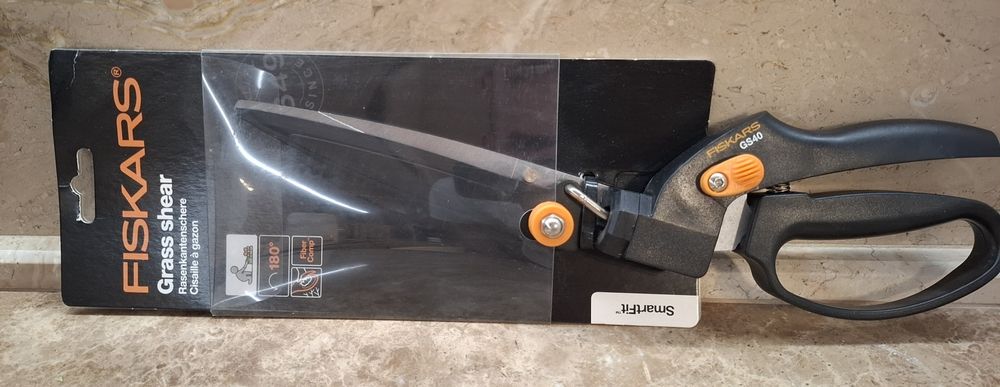 Unelte Fiskars Grădină