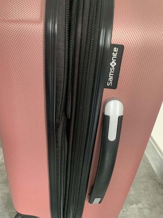 Ръчен куфар- Samsonite carryon 20’spiner Cherry Hill