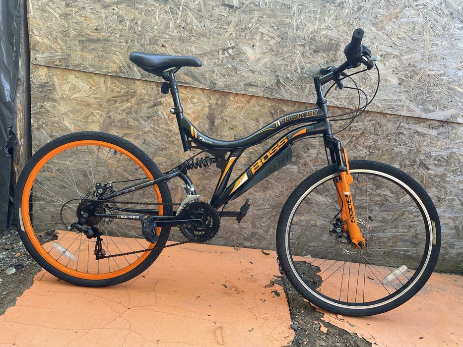 Bicicleta boss cu suspensii  frane pe disc roti 26”