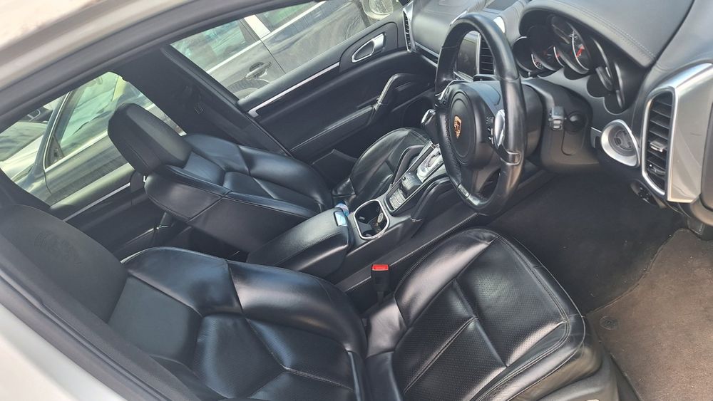 Porsche Cayenne 3.0 TDI ,CRC 245 к.с. ,10 броя на части