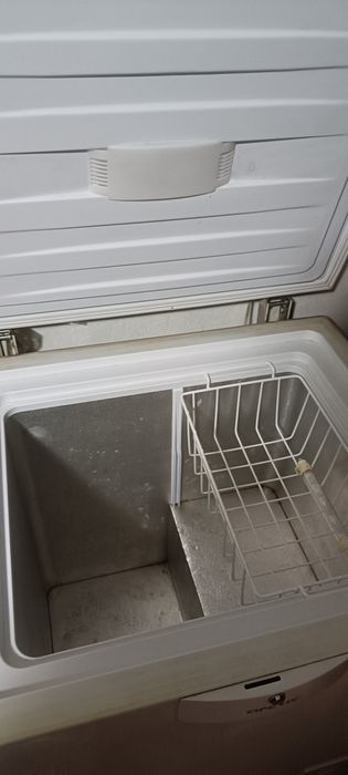 Se vinde ladă frigorifică Artic