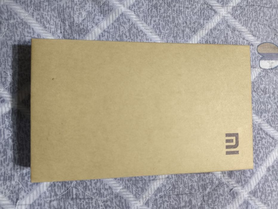 Продаётся телефон xiomi mi 4