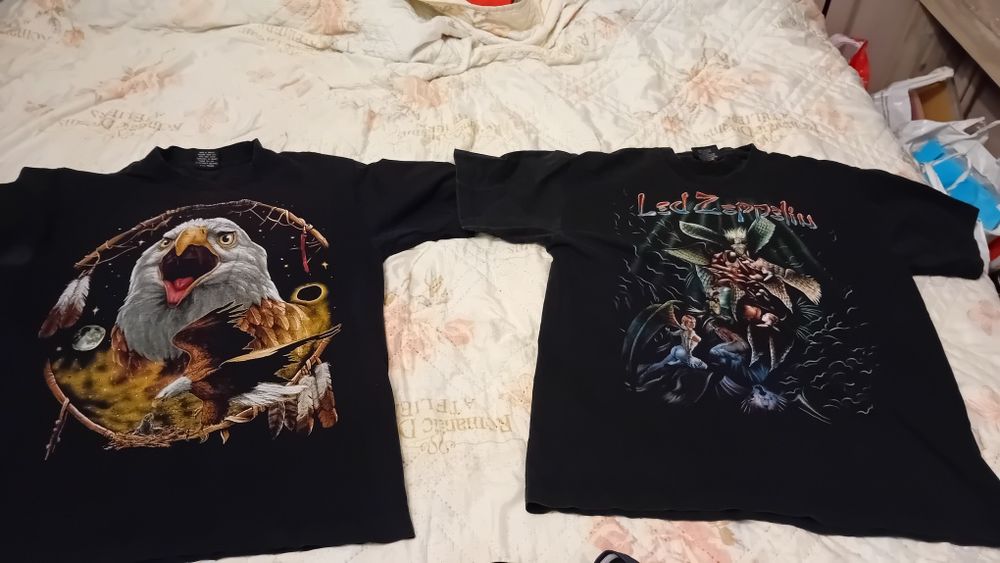 Потници с черепи