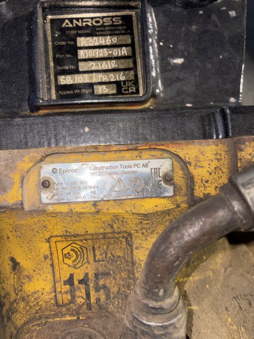 Picon  ATLAS COPCO SB 102  1,9-4T  anul 2020  funtioneaza perfect.