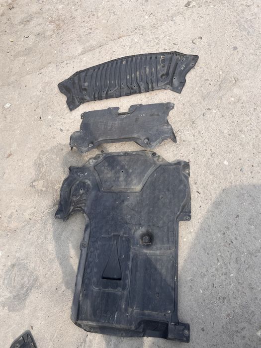 Кора под двигател и скорости Mercede E W212 и C W204 / Оригинални кори