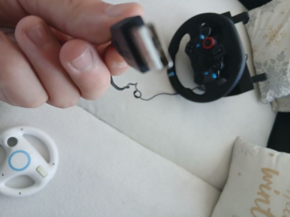 Joc cu volan si pedale pentru Ps 4