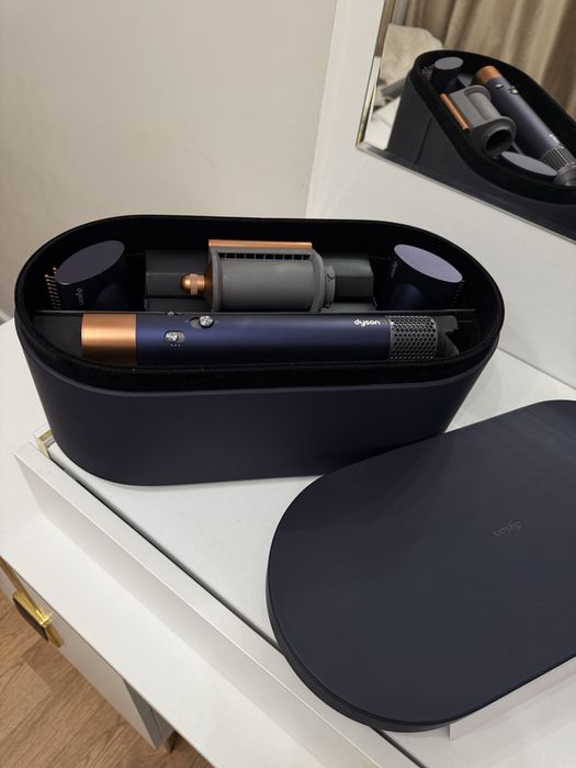 Продам dyson оригинал