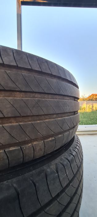 4 Anvelope 215 55 17 Bridgestone Touranza Michelin Primacy 4