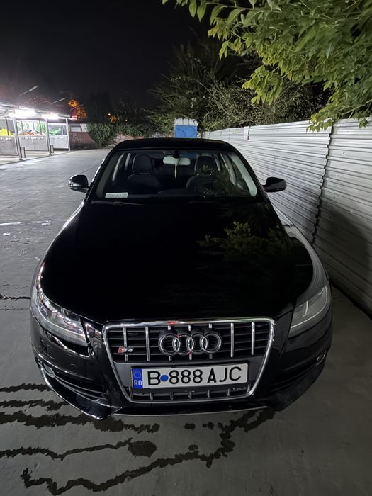 Vand Audi A4 B8 2010