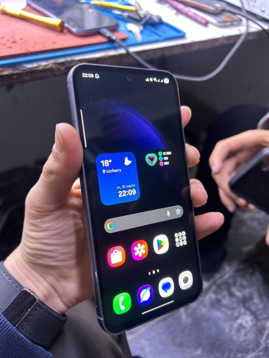 Продам Samsung s23fe