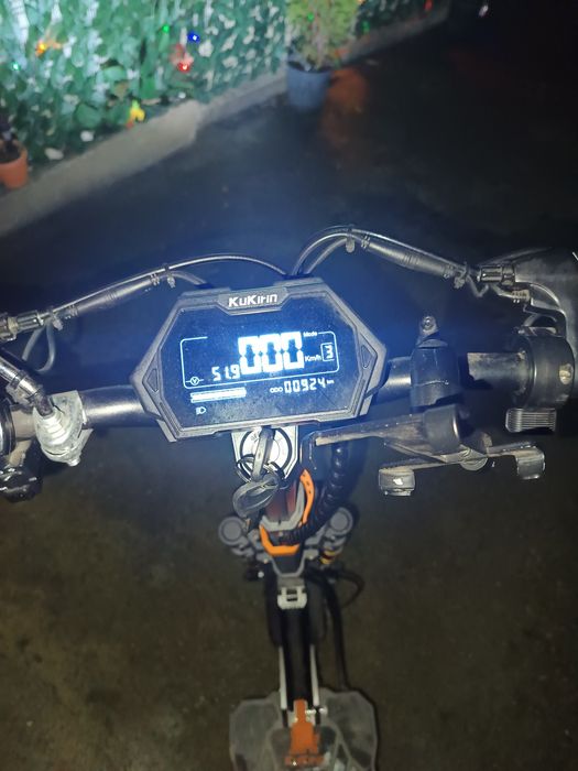 Trotinetă Electrică KuKirin M5 Pro – Putere, Confort și Performanță Of