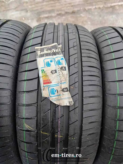 SET 4 Anvelope Vara 215/55 R16 GOODYEAR Efficient Grip Performance 93V
