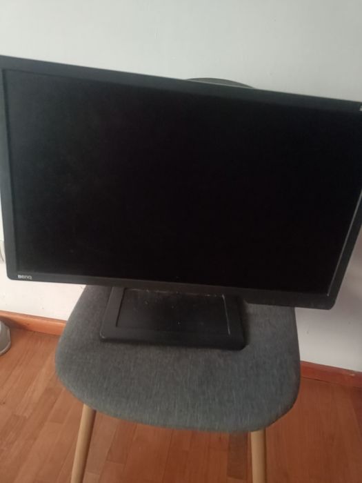 Monitor gaming Benq 2411 b de 144hz