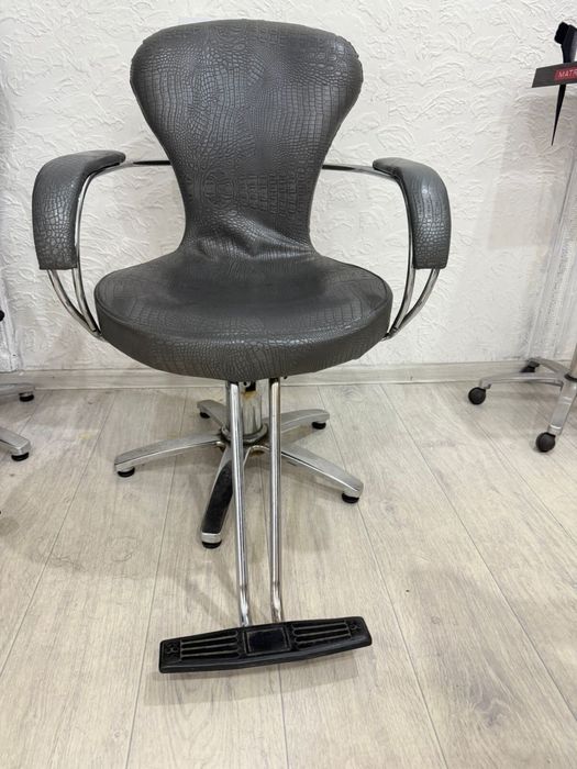 Кресло для парикмахера