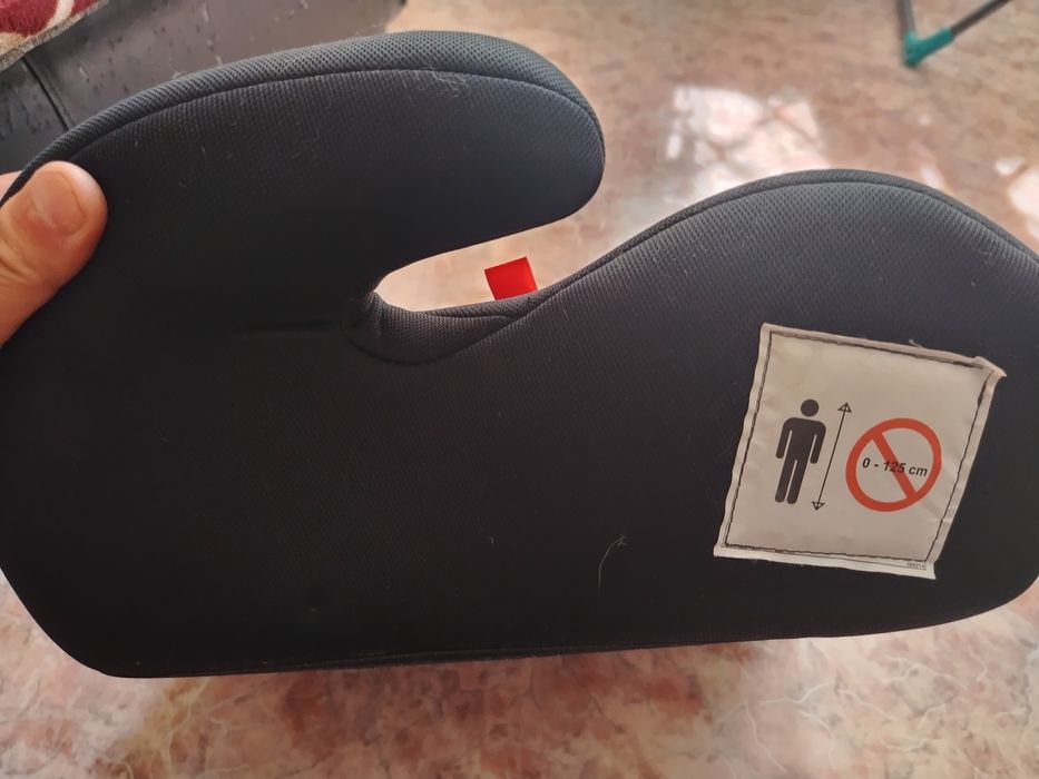 Продам  бустер детский.. ,