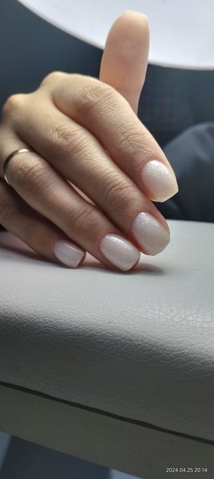 Маникюр, педикюр,наращивание