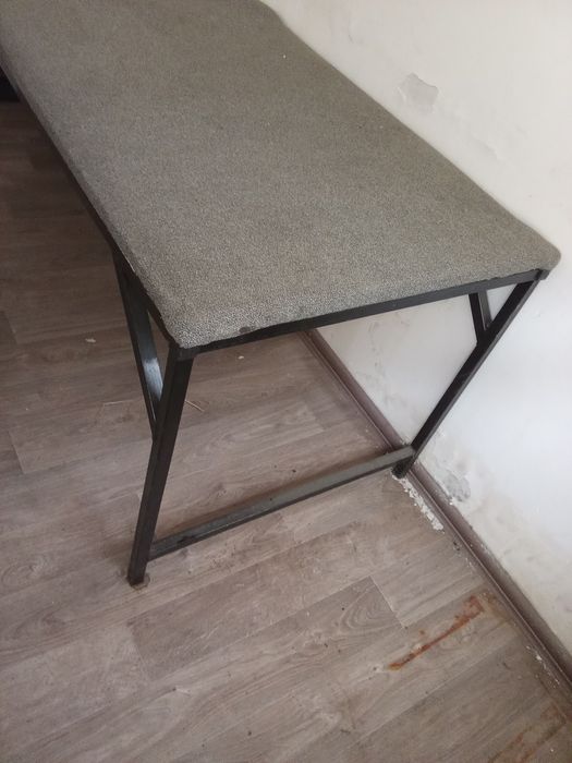 Продам кушетку в хорошем состоянии