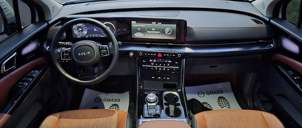 KIA karnival  FUL