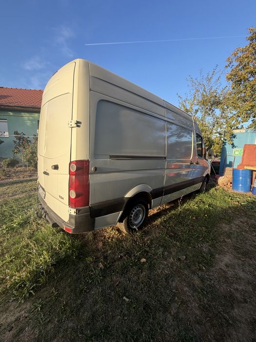 De vanzare. VW CRAFTER 2.5TDI 2011