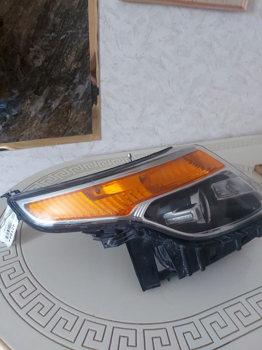 Фара для Ford Explorer?