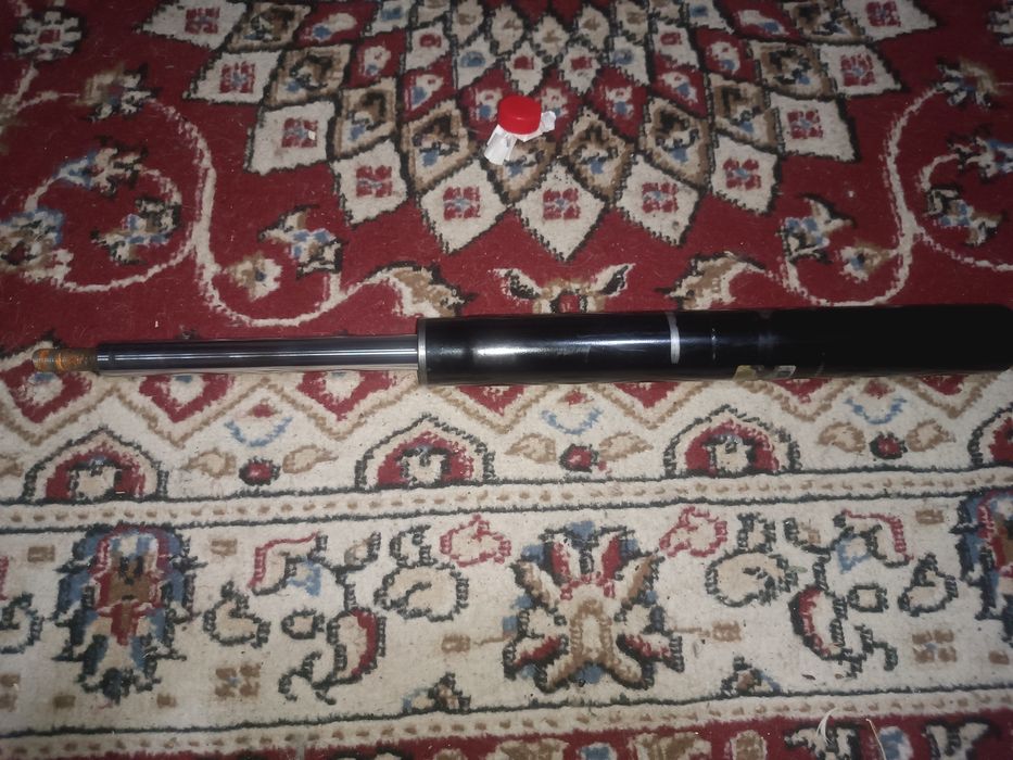 Амортизатор На Ауди и Пассат