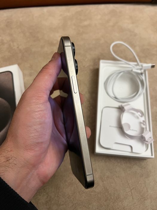 Продаю IPhone 15 Pro Max 256 GB