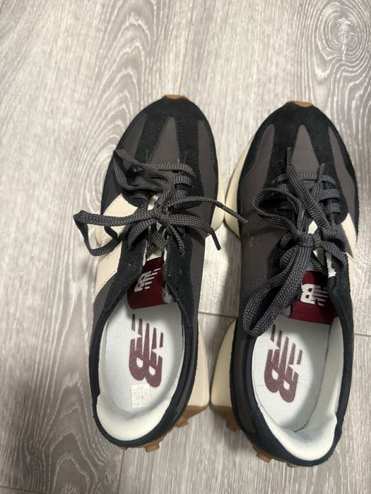 Adidasi new balance 327