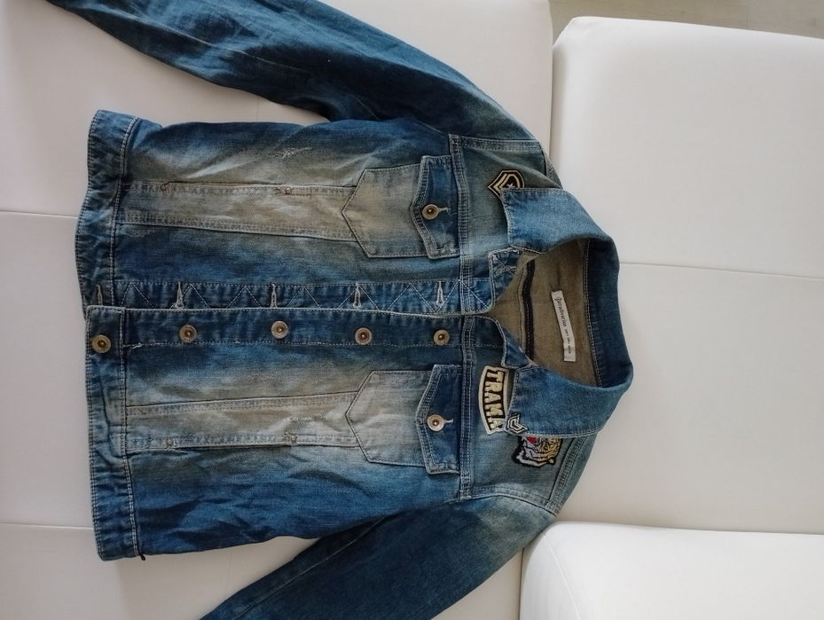 Vând geaca blugi dama de la Stradivarius,noua, originala,mar S.