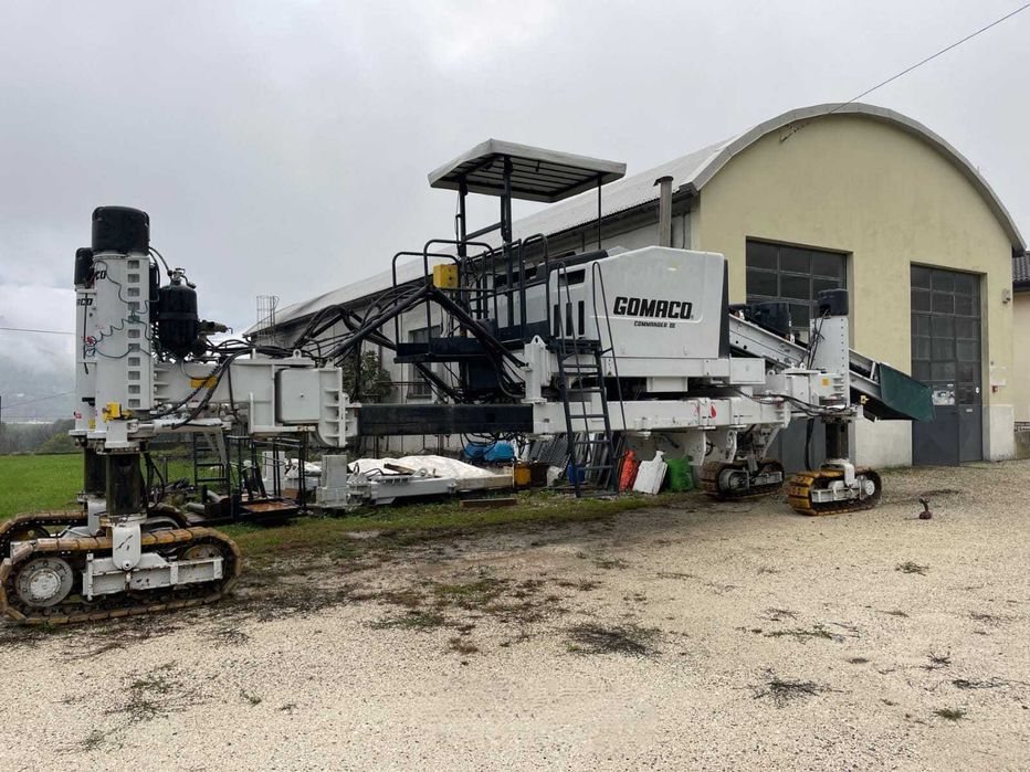 Gomaco Commander III Finisor