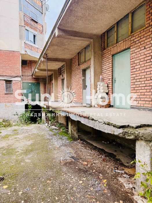 Продава се Магазин в Харманли - 1160 кв.м за 500 €/кв.м - Снимка #8