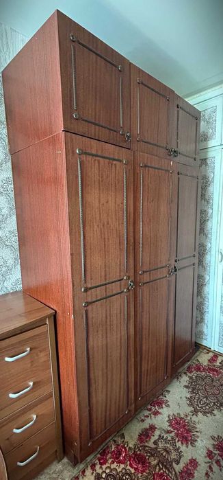 Продам шкаф в отличном состоянии