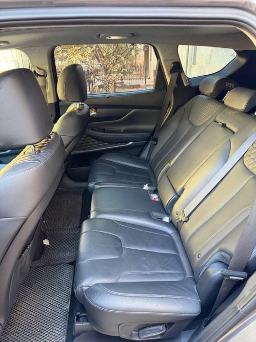 Продается Hyundai SantaFe 2020 full 2,5 7 мест
