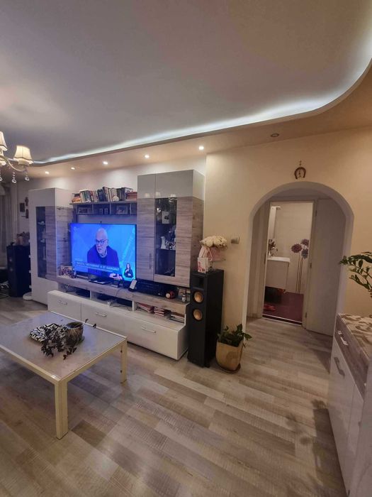 Дава се под наем Двустаен апартамент в София, Надежда 3 - 80 кв.м за 250 € - Снимка #10