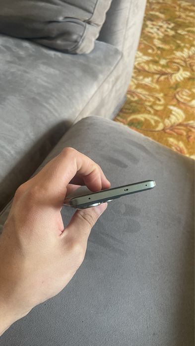 Продам телефон Realme 15 pro 5g