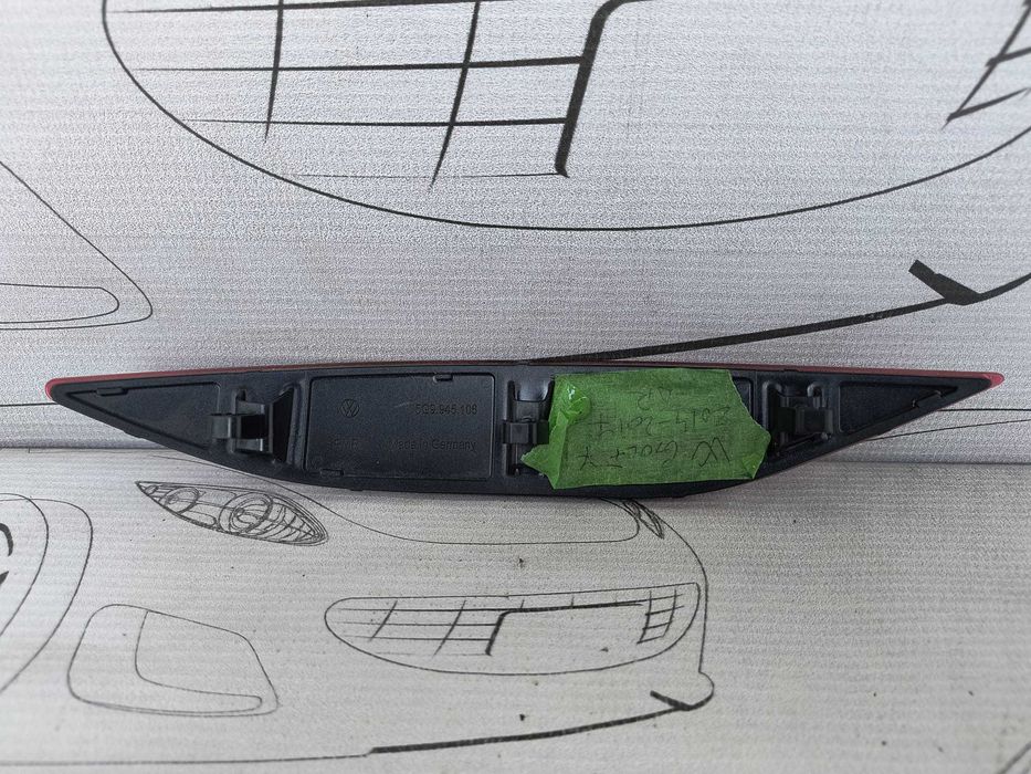Stop / Catadioptru / Ochi de Pisică Bară Spate Dreapta VW Golf VII Variant 2016 / 2013-2019 Cod OEM 5G9945106 (5C2)