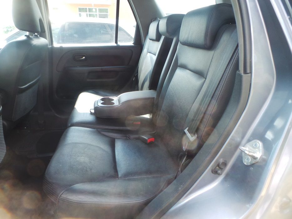 Хонда CR-V 2,2 I-CTDI