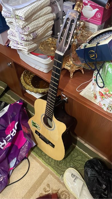 Гитара сатылады срочн