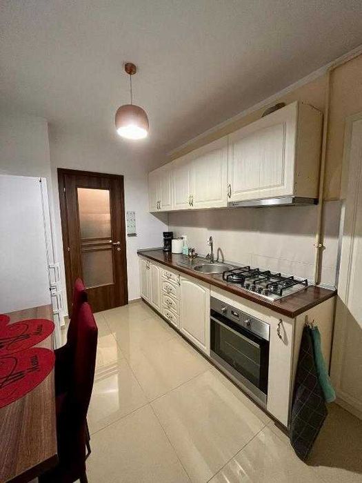 Apartament central de inchiriat