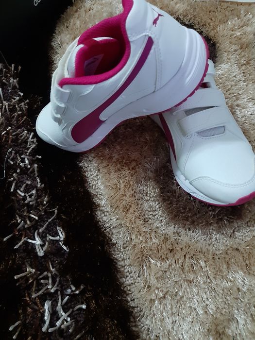 Vând încălțăminte Puma