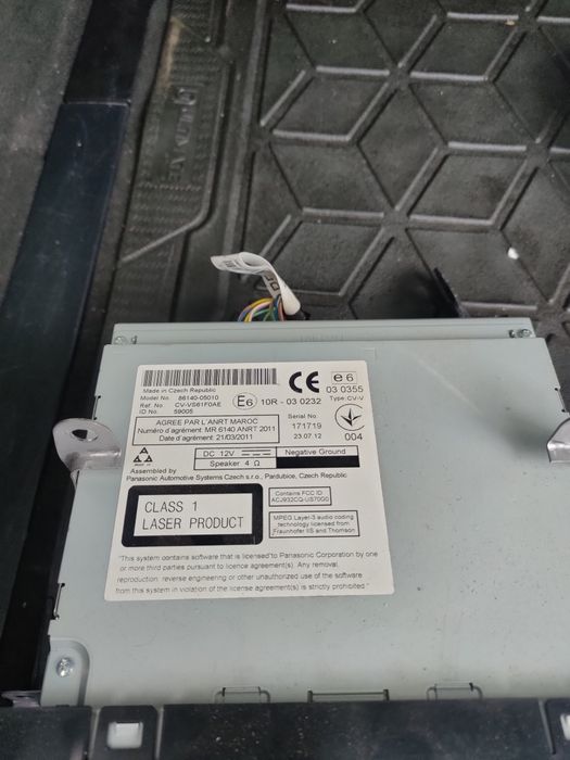 Навигация оригинална тойта авенсис Т27