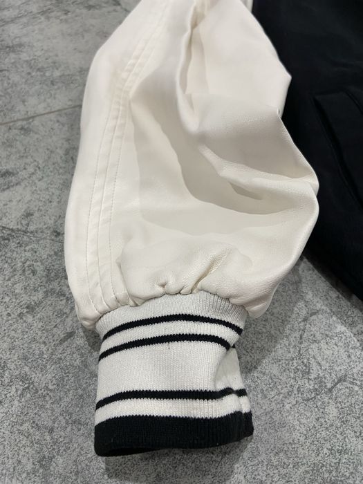 Продам детскую ветровку