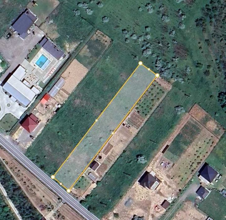 Teren intravilan de vanzare