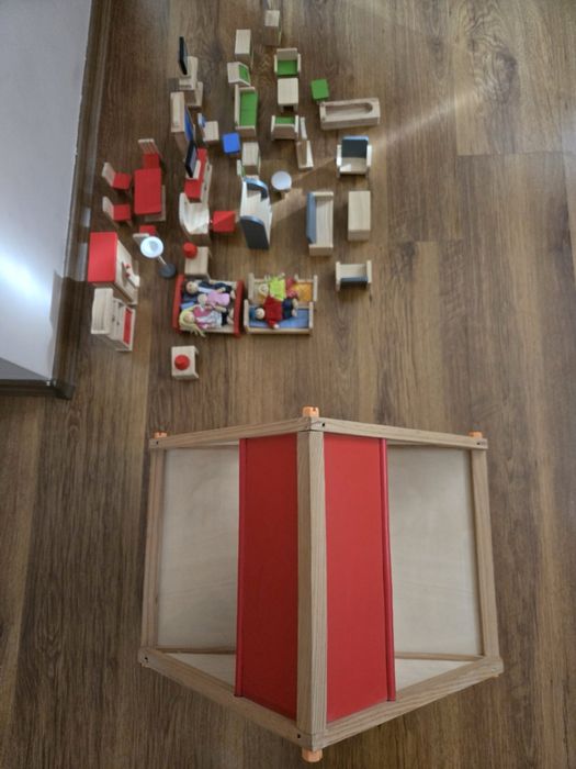 Дървена къщичка за игра