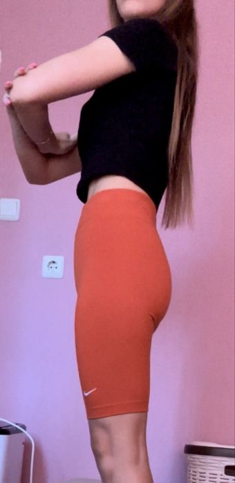 Дамски спортен клин Nike