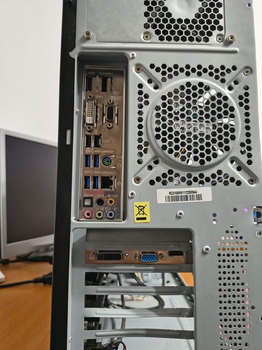 unitate pc video dedicat 3gb/8gb ram/i3 4160 3.60ghz