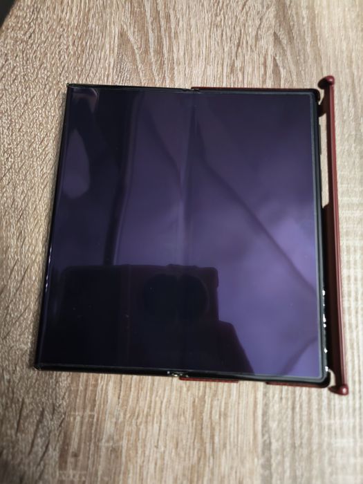 Huawei Mate XT Ultimate Design Tri-Fold